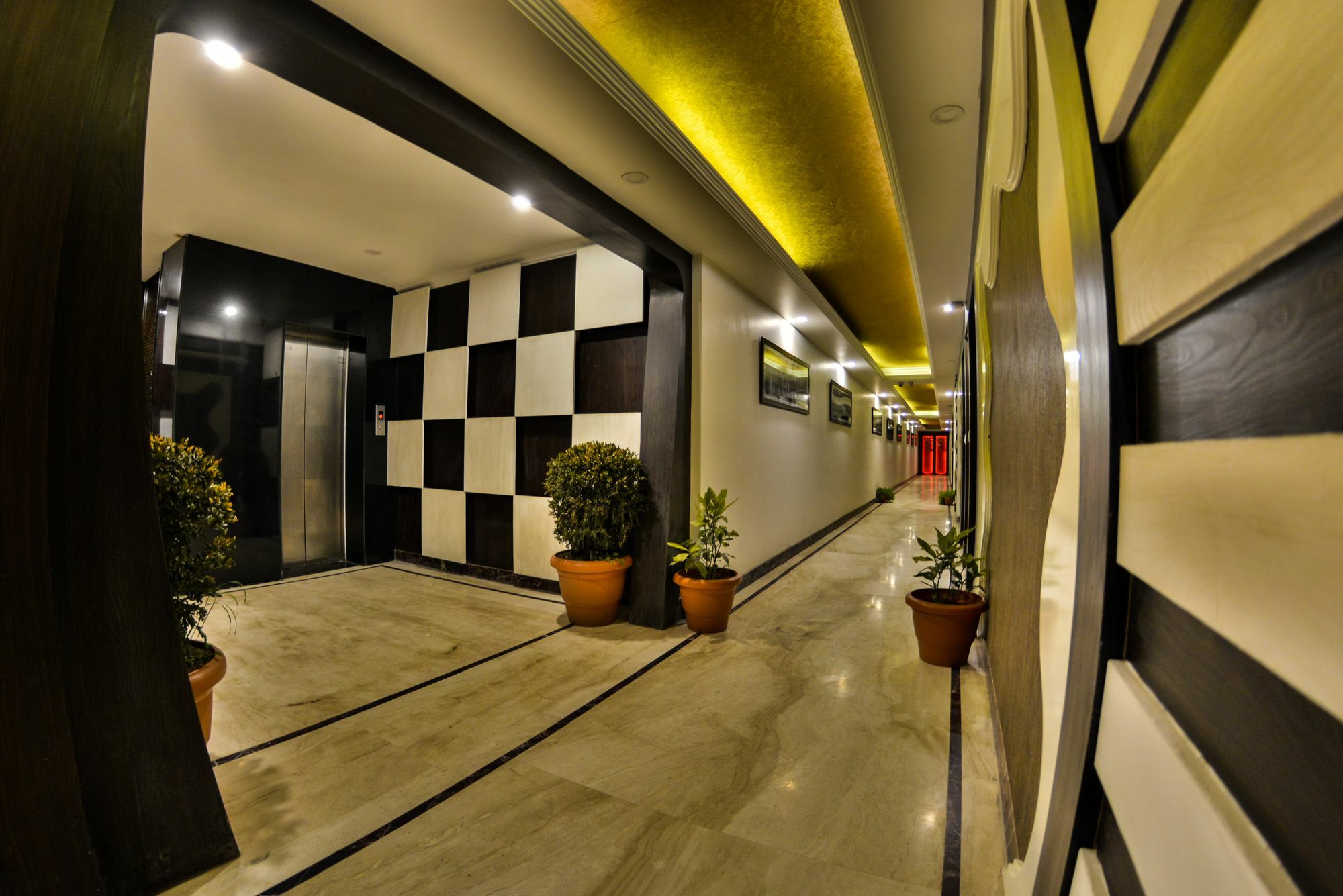 Hotel Samci Riviera Srīnagar Exteriör bild